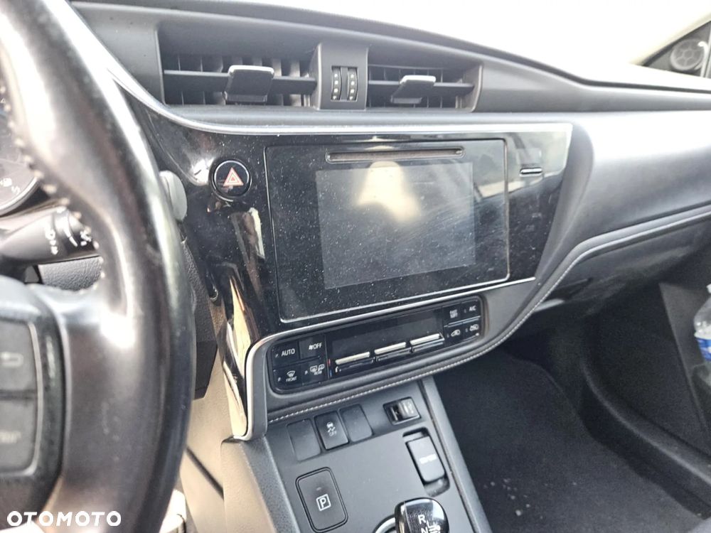Toyota Auris 1.8 VVT-i Hybrid Automatik Design Edition - 11