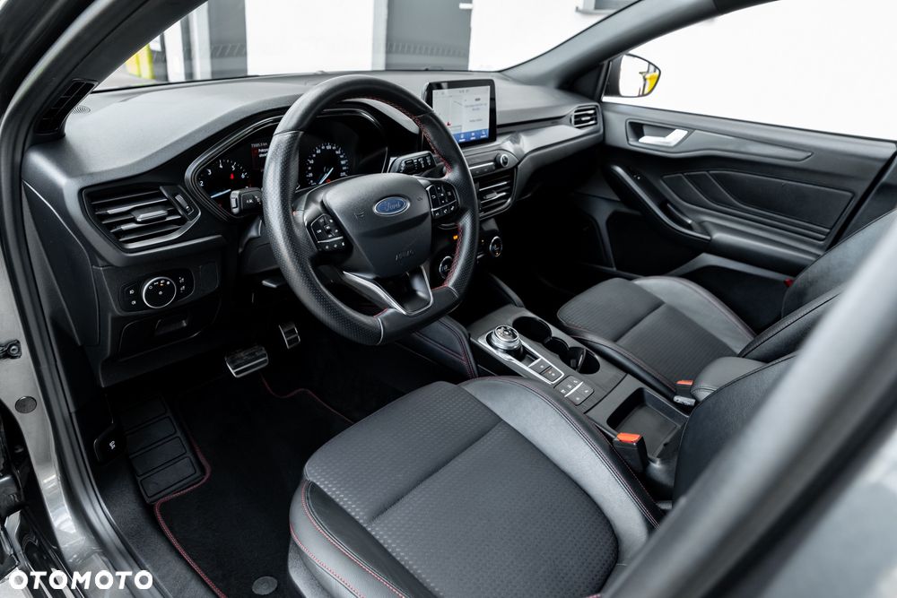 Ford Focus 1.0 EcoBoost Start-Stopp-System ST-LINE X - 18