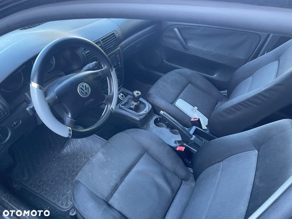 Volkswagen Passat 1.9 TDI Basis - 8