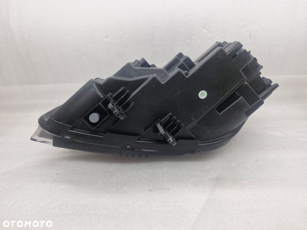 HYUNDAI KONA I LIFT FULL LED LAMPA PRAWA PRZÓD 92102J9600 - 8