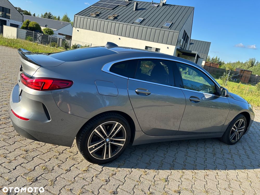 BMW Seria 2 218i - 4