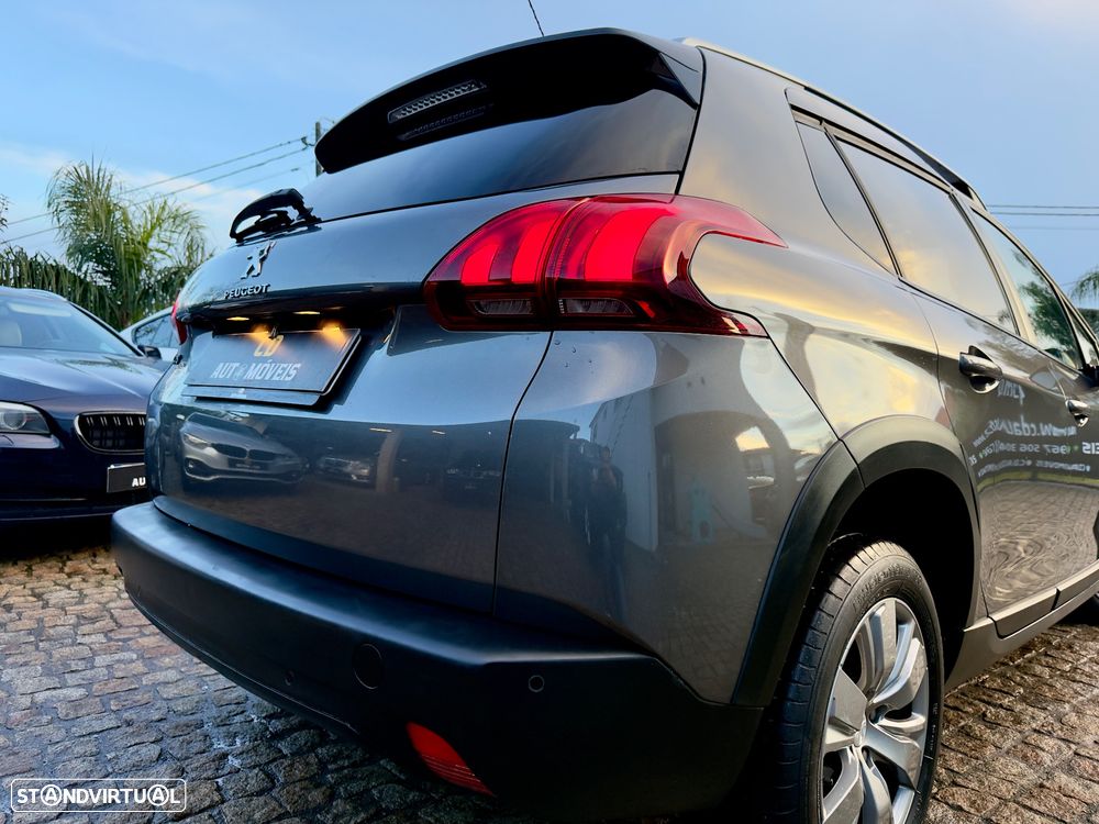 Peugeot 2008 1.5 BlueHDi Signature - 17