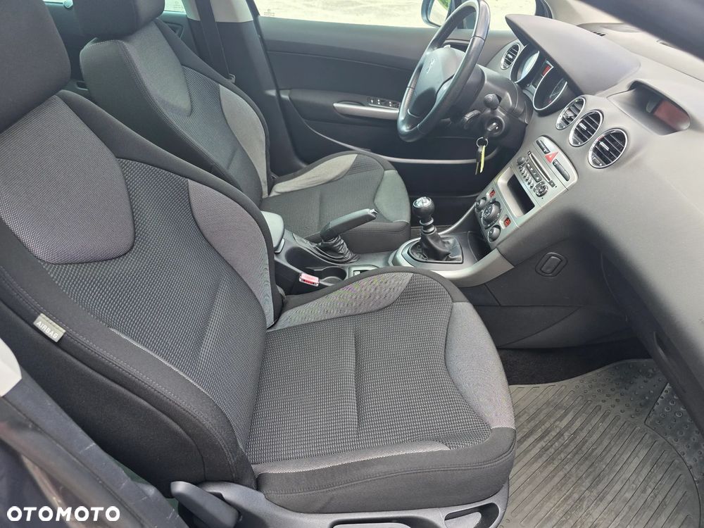 Peugeot 308 1.6 HDi Premium - 26