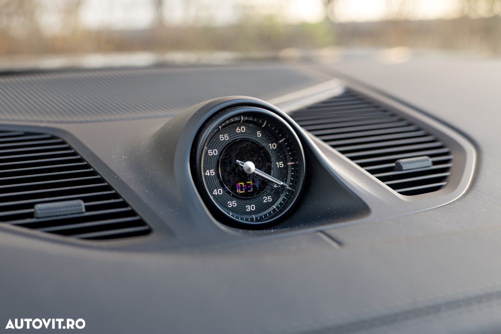 Porsche Cayenne Standard - 23