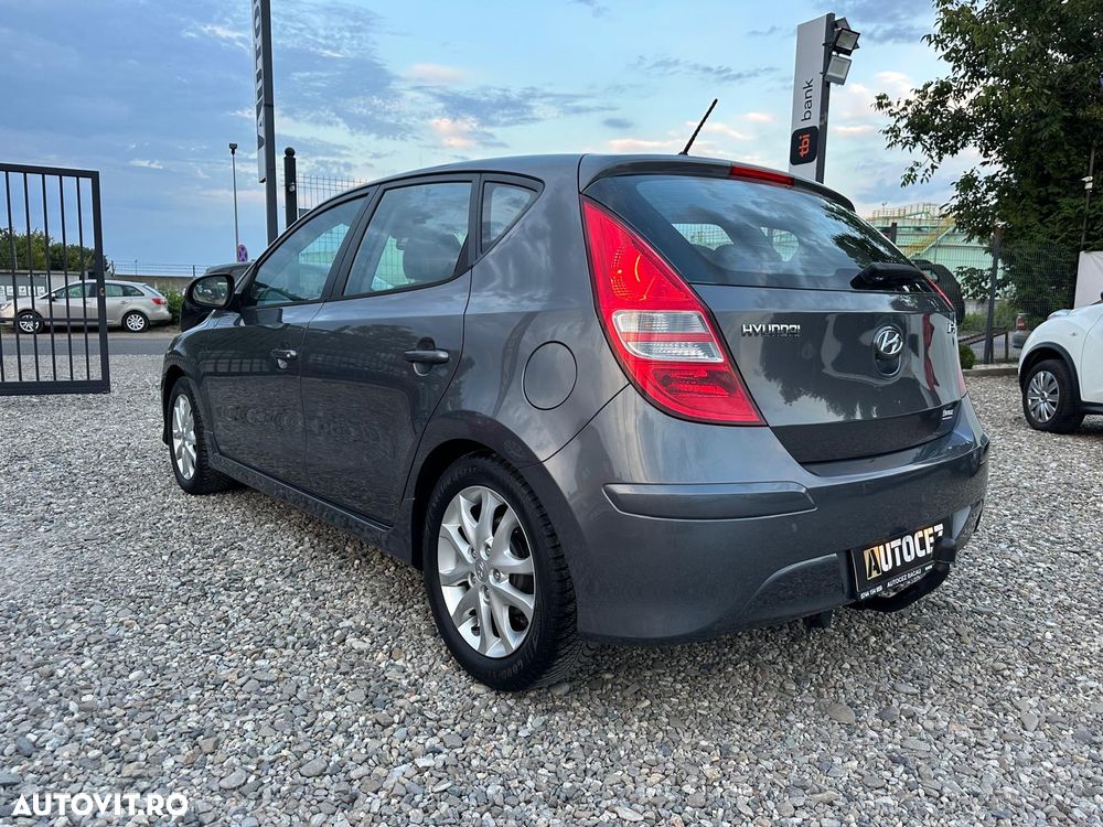 Hyundai i30 1.4 Comfort - 5