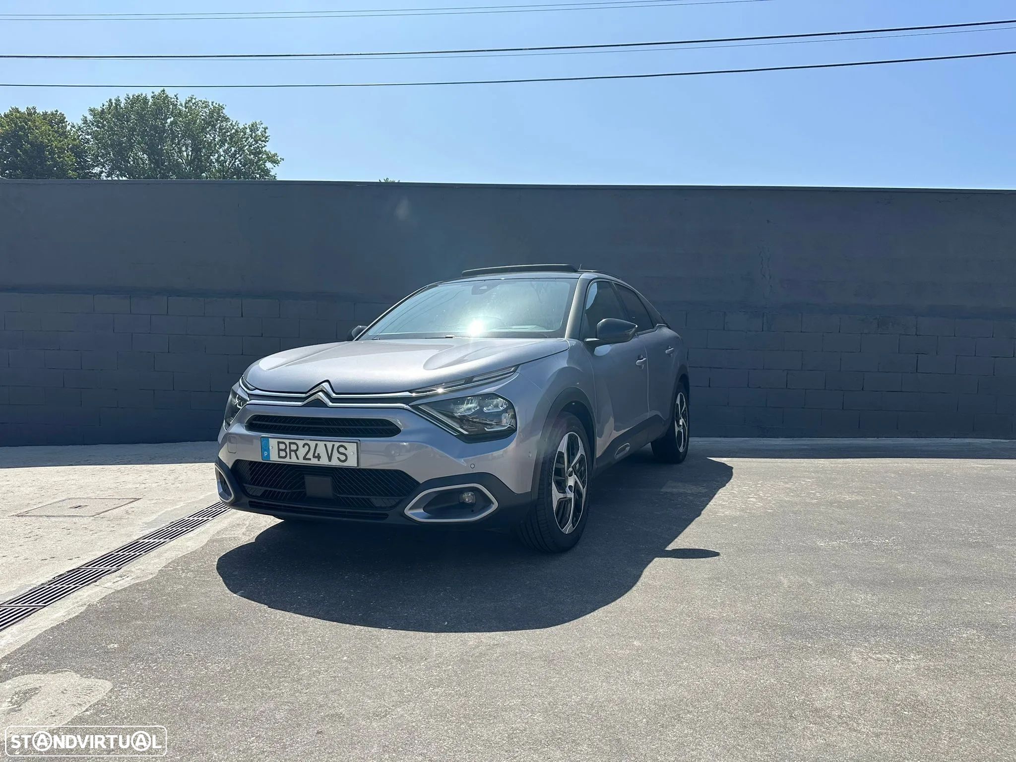 Citroën C4 1.2 PureTech Shine - 1