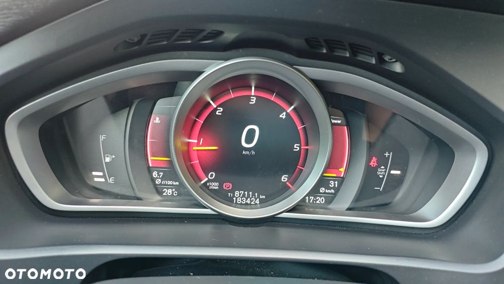 Volvo V40 D2 - 22