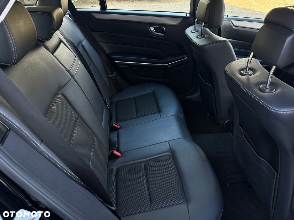 Mercedes-Benz Klasa E 250 BlueTEC 4Matic 7G-TRONIC Avantgarde - 20