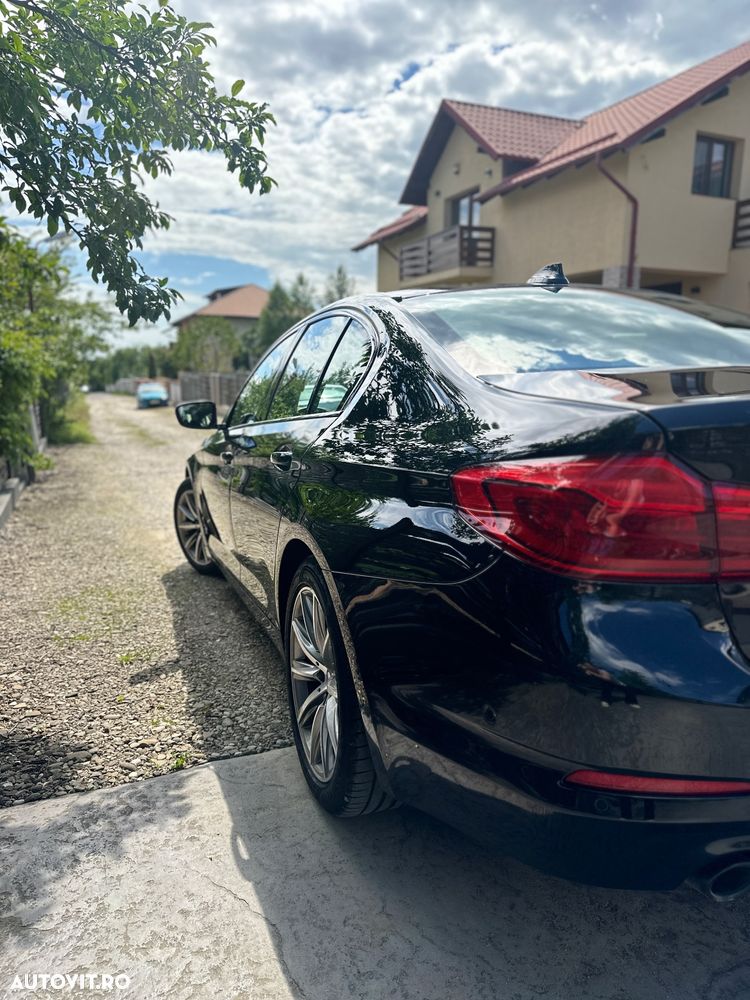 BMW Seria 5 520d Aut. Sport Line - 4