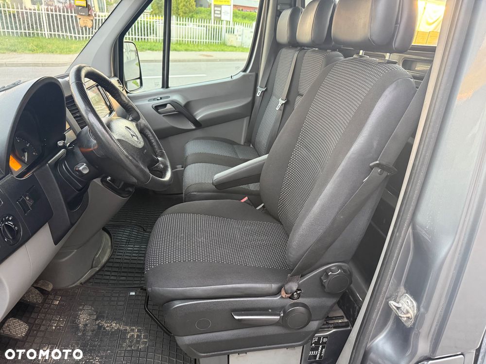 Mercedes-Benz Sprinter - 17