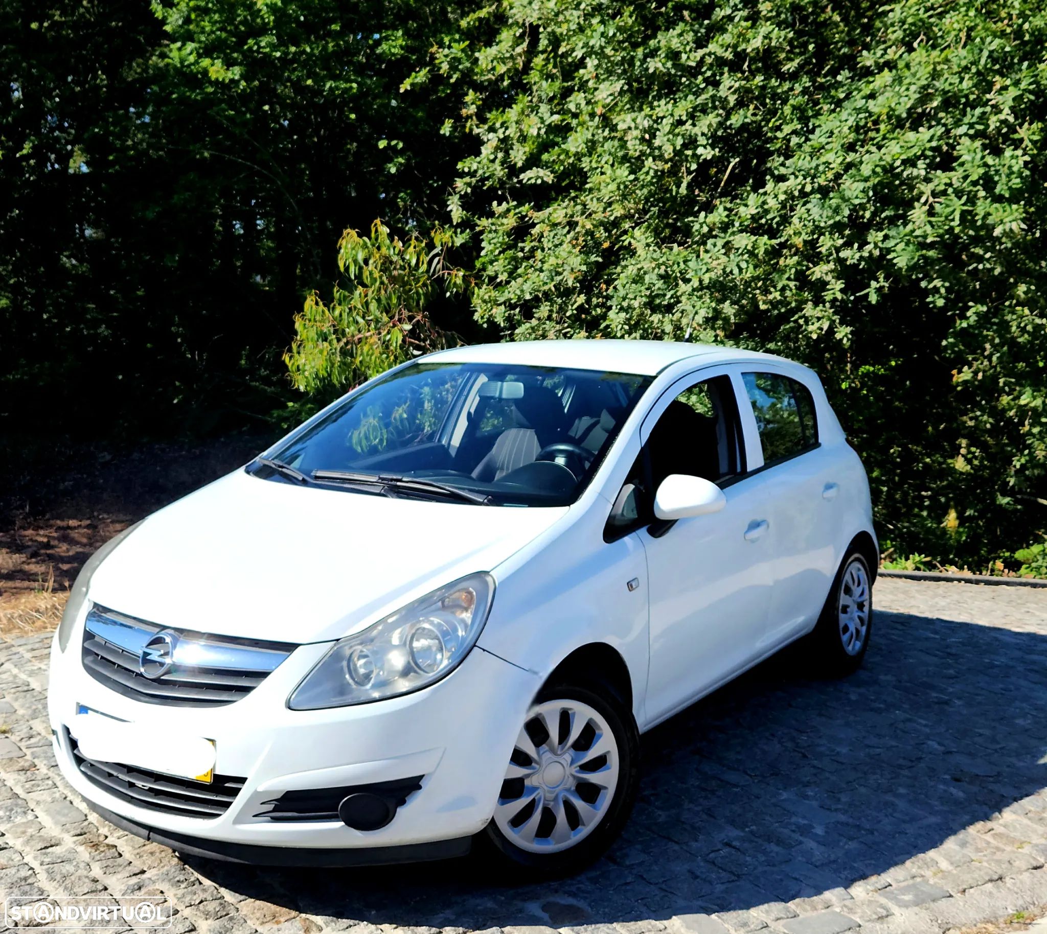 Opel Corsa 1.3 CDTi Enjoy EcoFLEX - 1
