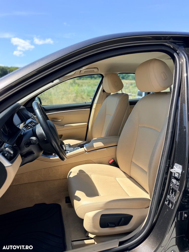BMW Seria 5 520i Aut. - 13