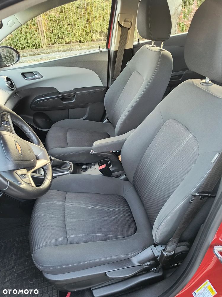 Chevrolet Aveo - 11