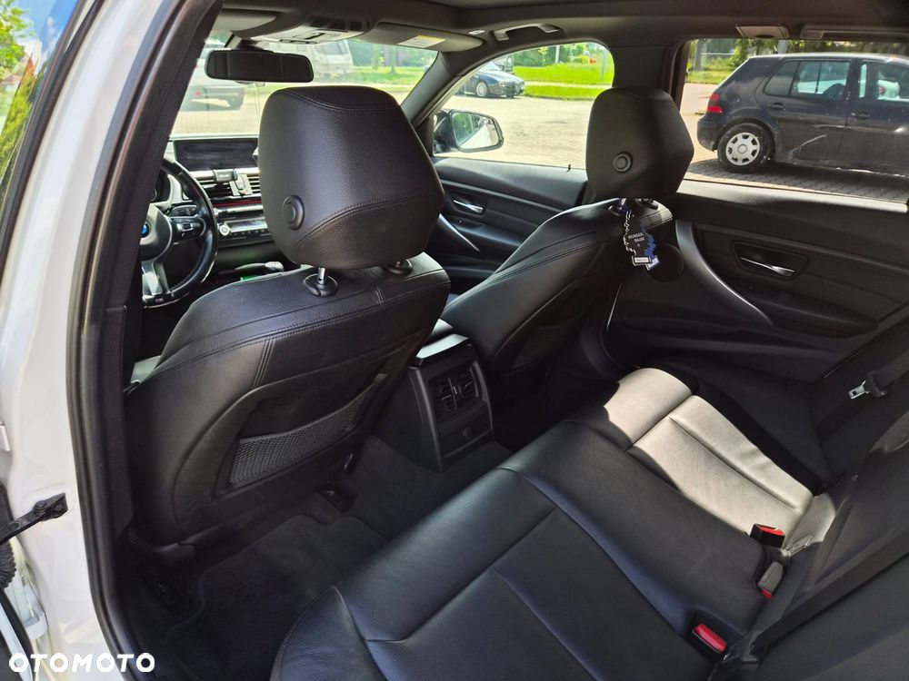 BMW Seria 3 - 18