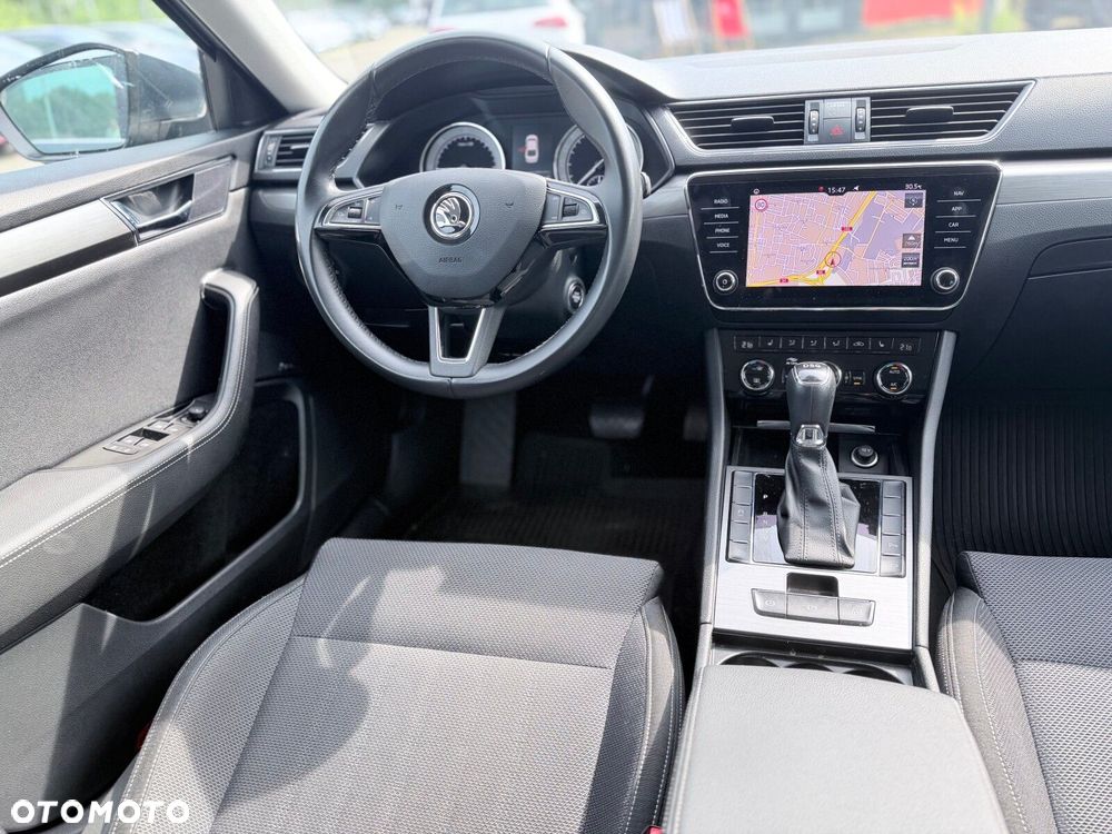 Skoda Superb 2.0 TDI SCR Style DSG - 19