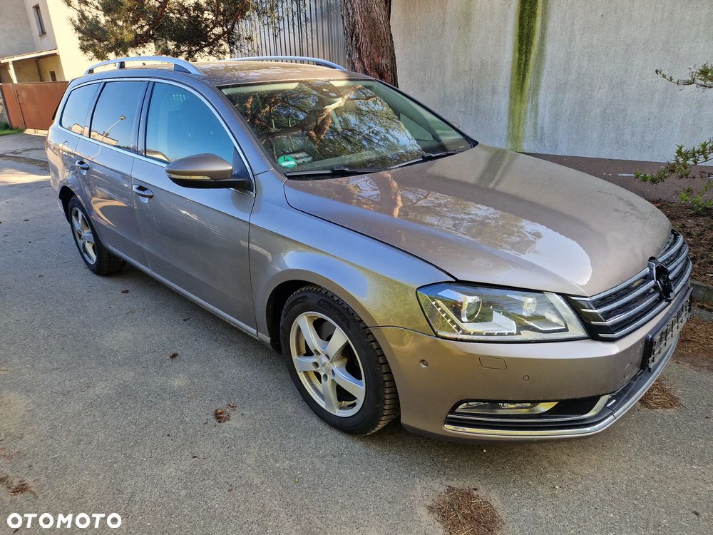 Volkswagen Passat 2.0 TDI DPF DSG Individual Chrom - 3