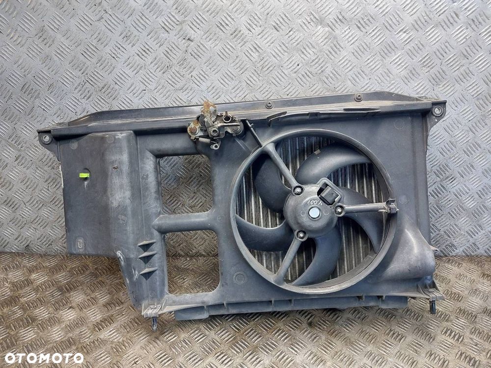 PAS PRZEDNI WZMOCNIENIE CZOŁOWE + CHŁODNICA WODY PEUGEOT 206 I 1.4 8V - 1