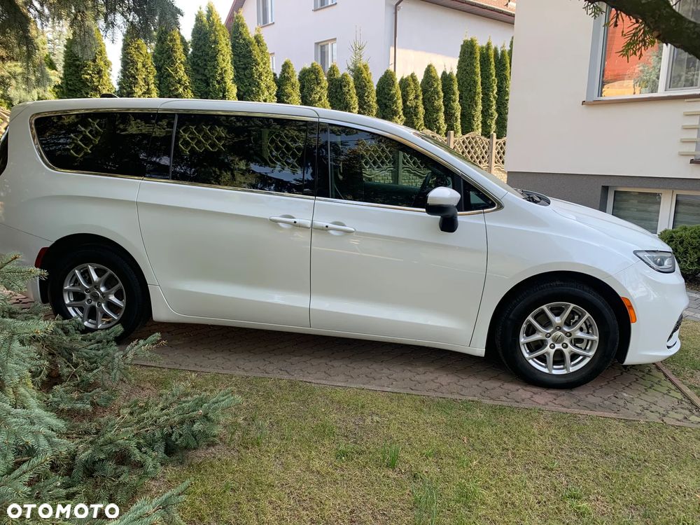 Chrysler Pacifica - 6