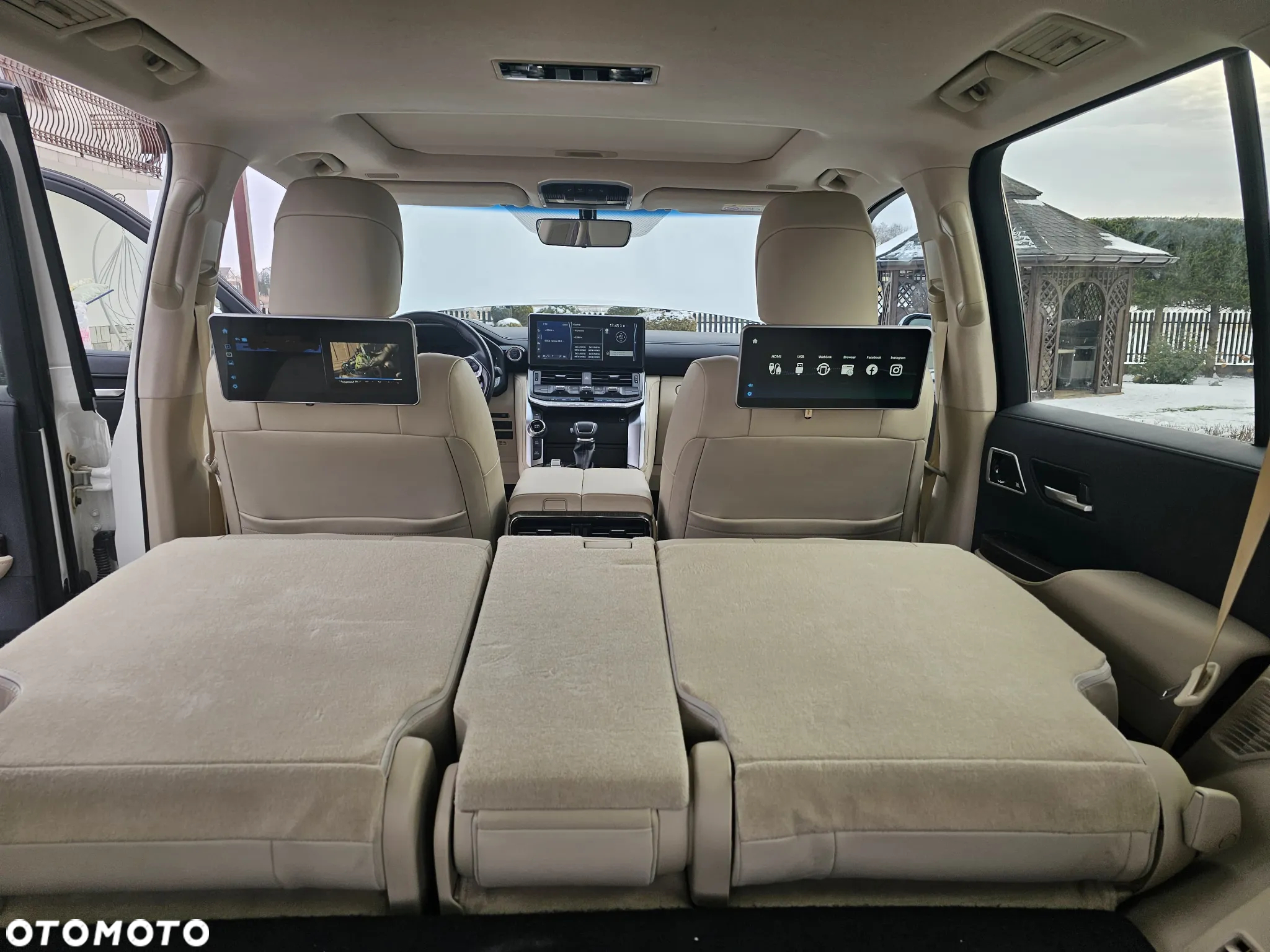 Toyota Land Cruiser - 26