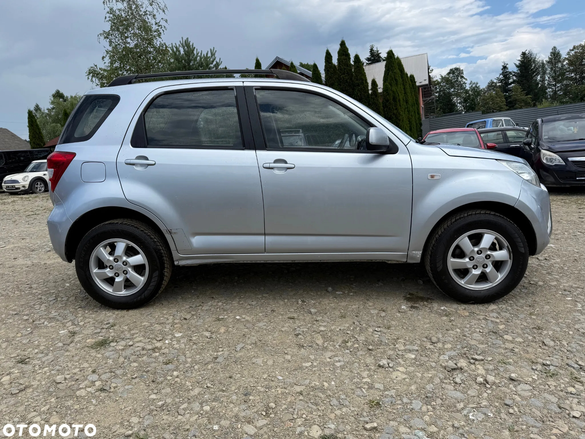 Daihatsu Terios - 8