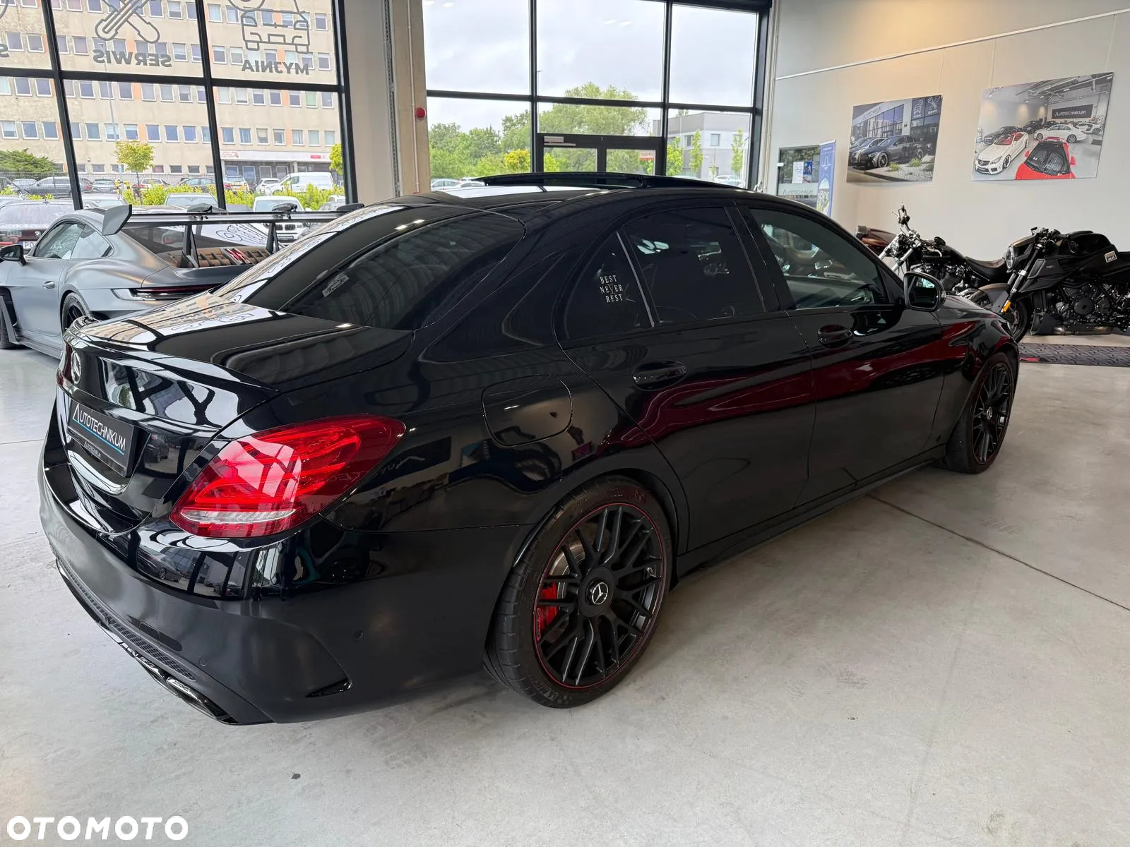 Mercedes-Benz Klasa C 63 S AMG 9G - 4
