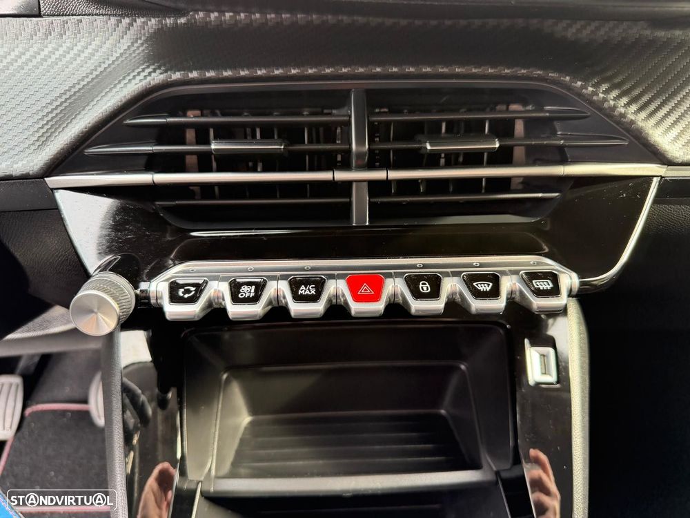 Peugeot 208 1.2 PureTech Allure - 23