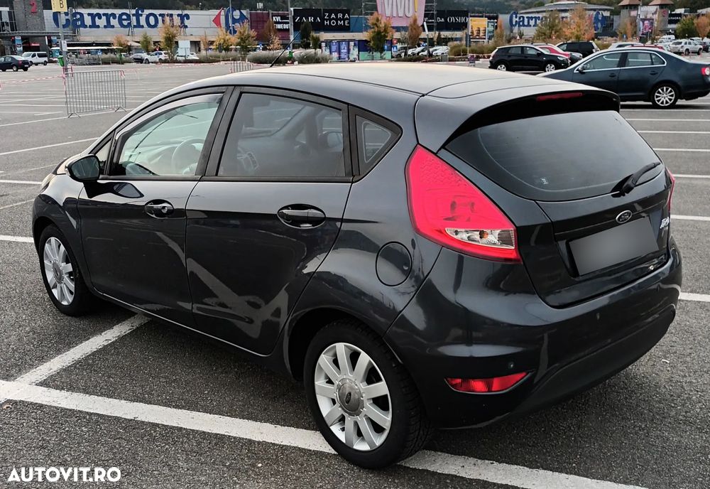 Ford Fiesta - 5