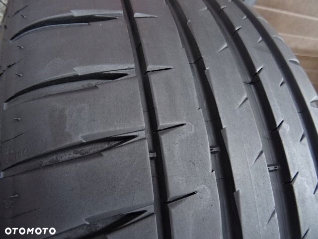 225/40/ZR18 92Y Michelin Pilot Sport 4 - 3
