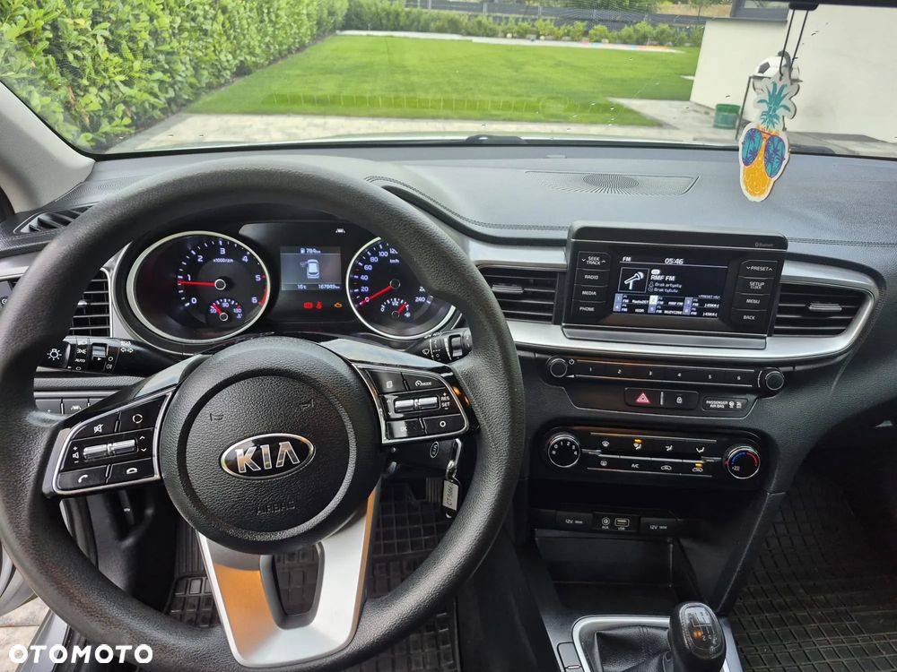 Kia Ceed 1.6 CRDi SCR L - 20