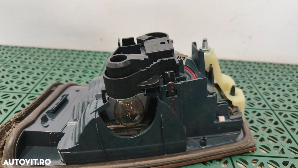 Stop stanga haion BMW F30/31 NFL 7259915 - 2