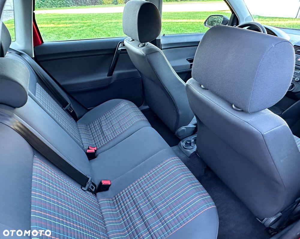 Volkswagen Polo 1.2 Tour - 24