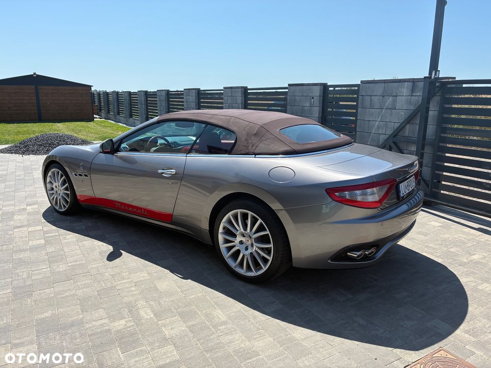 Maserati GranCabrio - 24