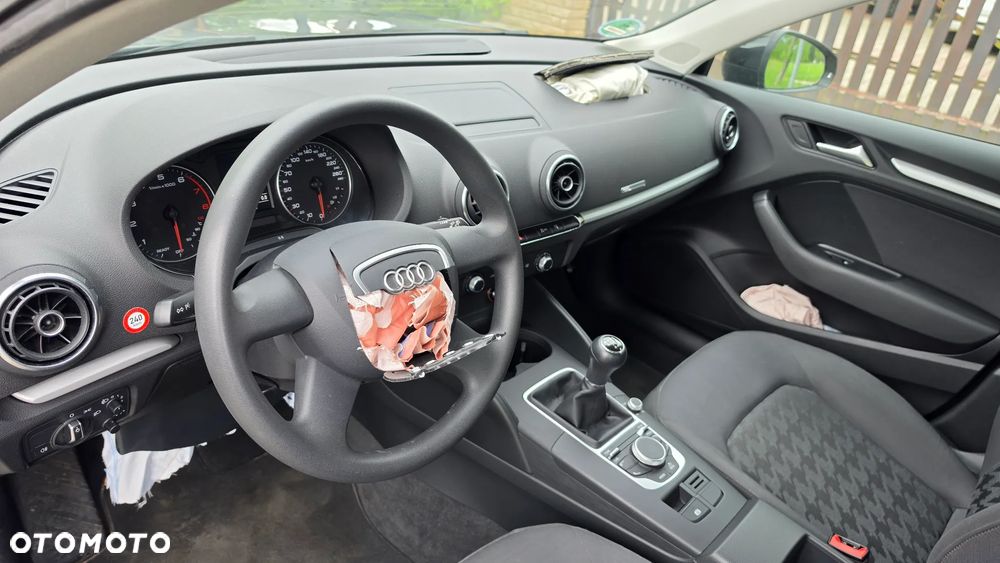 Audi A3 Sportback - 15