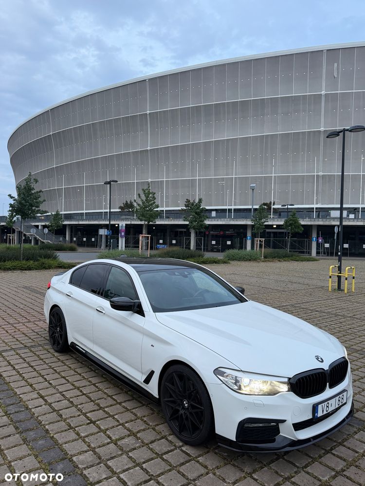 BMW 530I 2017 photo 2