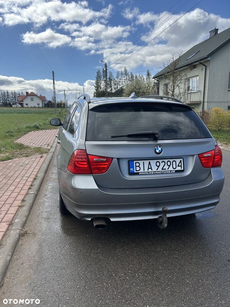 BMW Seria 3 318i - 6