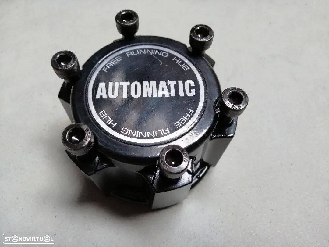 Cubos de tracção automáticos Nissan Navara D22 - 1