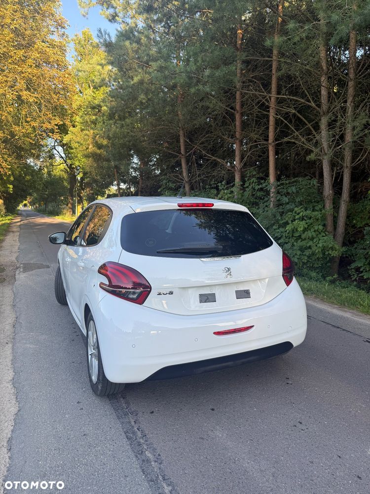 Peugeot 208 PureTech 82 Start & Stop Style - 11