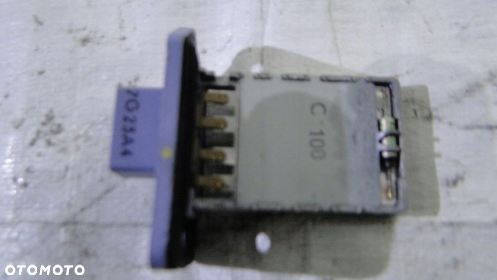 Rezystor opornica nawiewu Opel Antara - 1