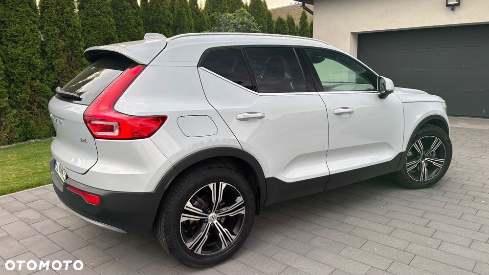 Volvo XC 40 - 18