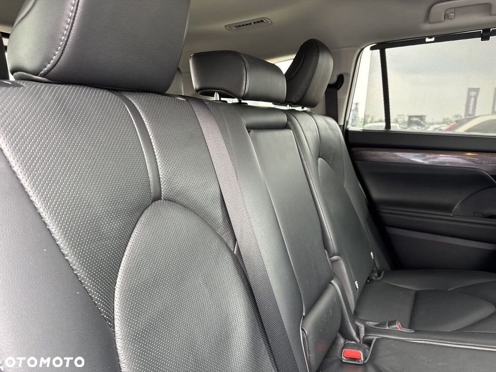 Toyota Highlander - 11