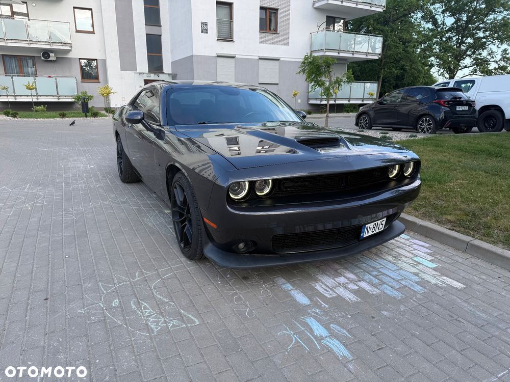 Dodge Challenger 5.7 R/T - 6