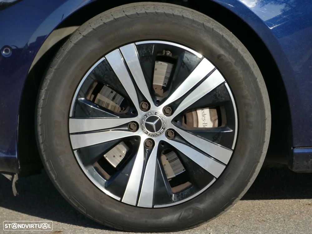 Mercedes-Benz C 300 e Avantgarde - 8