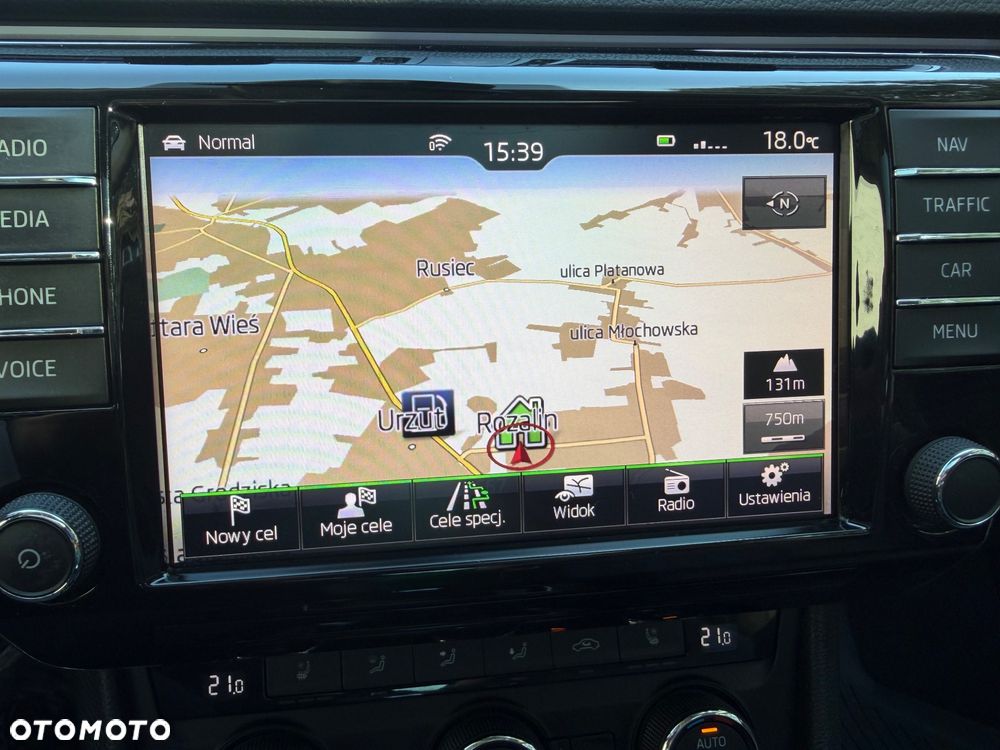 Skoda Superb 2.0 TDI L&K DSG - 9