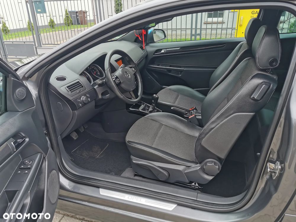 Opel Astra 1.6 Edition 111 Jahre - 8