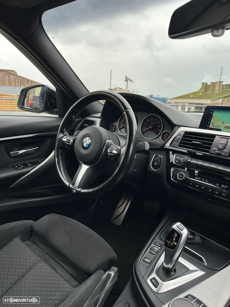 BMW 330 e iPerformance Pack M - 10