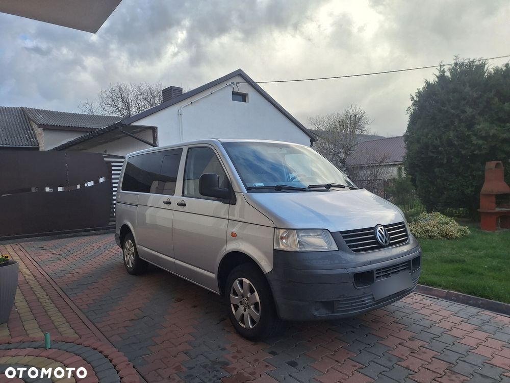 Volkswagen Transporter - 2
