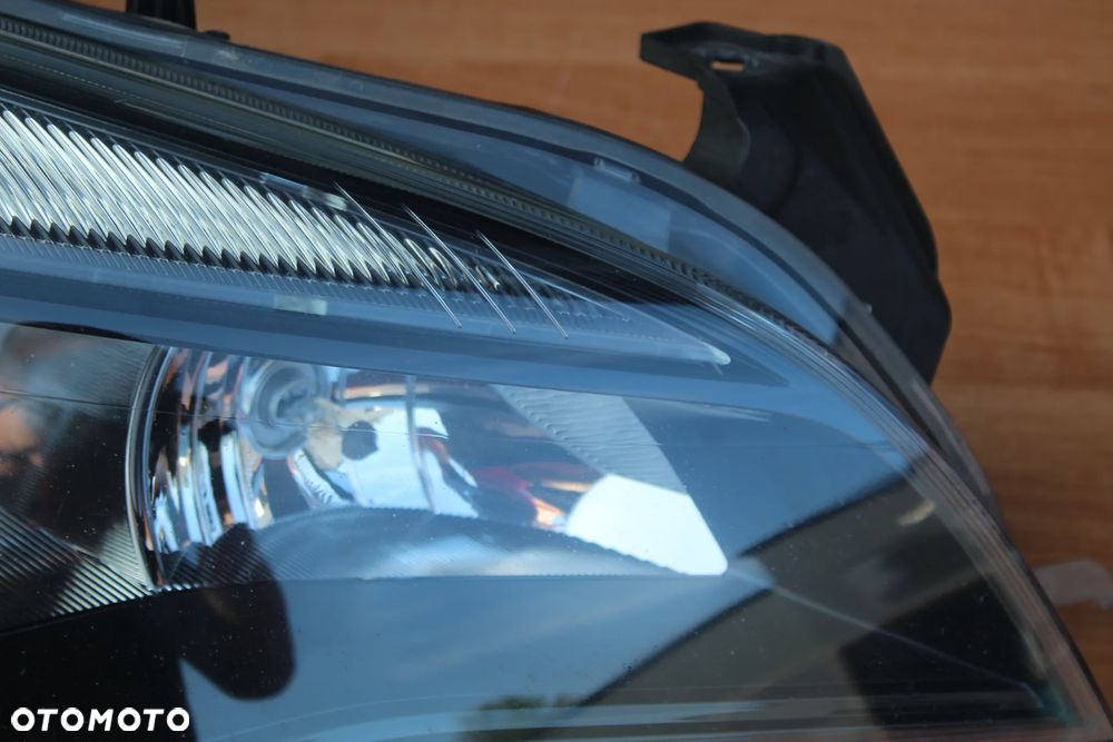 LAMPA PRAWA PRZEDNIA PRAWY PRZÓD OPEL ASTRA J CIEMNA 13371596 100% OK EUROPA BARDZO ŁADNA - 4