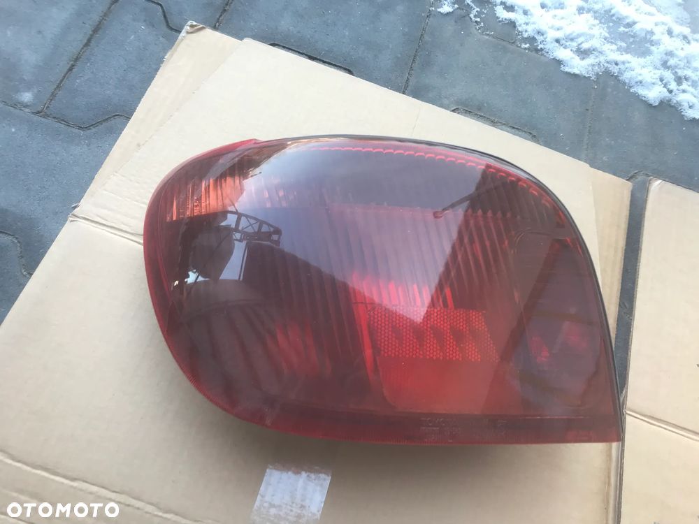 Toyota Yaris I 03-05 Lift Lampa Prawa Lewa Wersja Japońska Kioto - 4