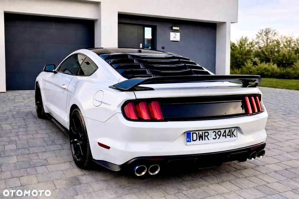 Ford Mustang - 20