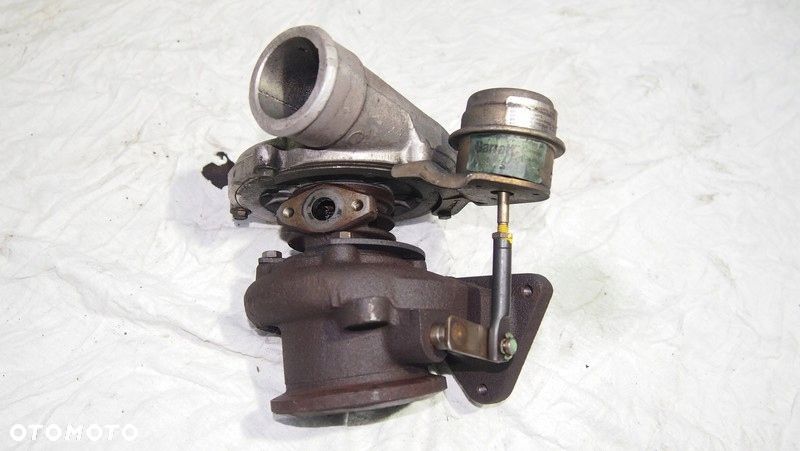 turbosprezarka mercedes a6110960099 w202 2.2cdi - 11